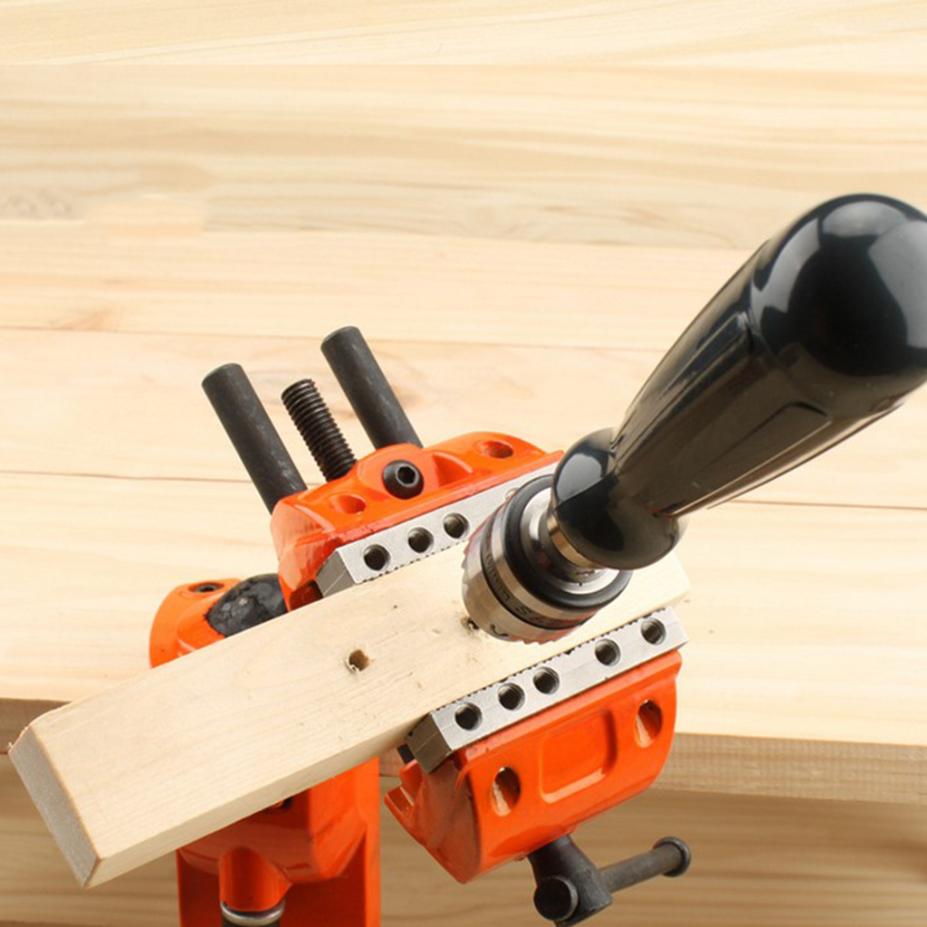 Hand Tools In Workshop - Conjunto de furadeiras manuais para oficinas